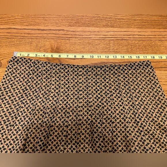 Loft Cream and Black Diamond Pattern Flouncy Skater Mini Skirt - Picture 11 of 12